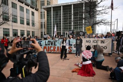 Activist Jeanette Vizguerra, out of detention, asks supporters to fight