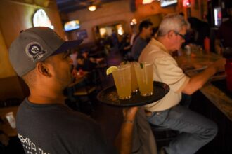 Denver minimum wage rises to $19.29 per hour in 2026