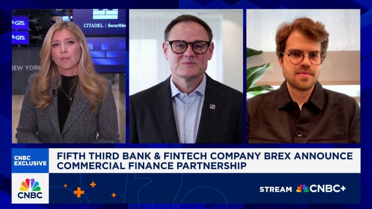 Fifth Third, Brex sign commercial cards agreement