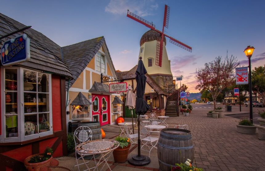 These Five Cozy California Towns Are Trending This Christmas Season