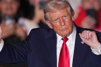 Trump’s Pencil-Thin 'Grinch' Message Has People Snapping