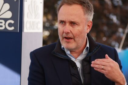 BNY raises profit target, CEO Robin Vince says 'turnaround' taking hold