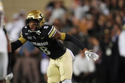 Colorado's DJ McKinney to transfer