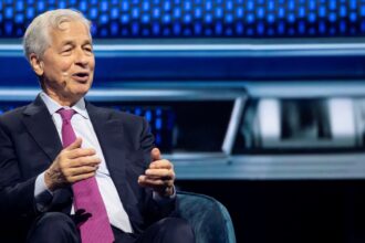 JPMorgan won't use controversial proxy advisors for shareholder votes