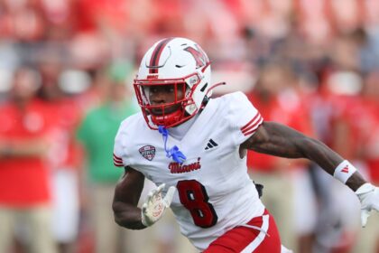 Receiver Kam Perry commits to Colorado Buffaloes