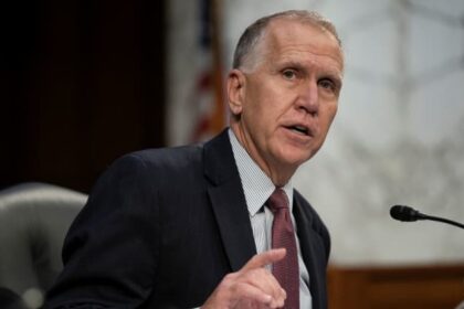 Republican Sen. Thom Tillis vows to block Trump's Fed nominees following Powell probe