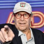 'SNL' Alum Remembers Chevy Chase Insult 40 Years Later