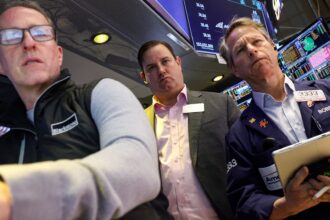 There's better way to beat S&P 500 than looking for homerun stocks