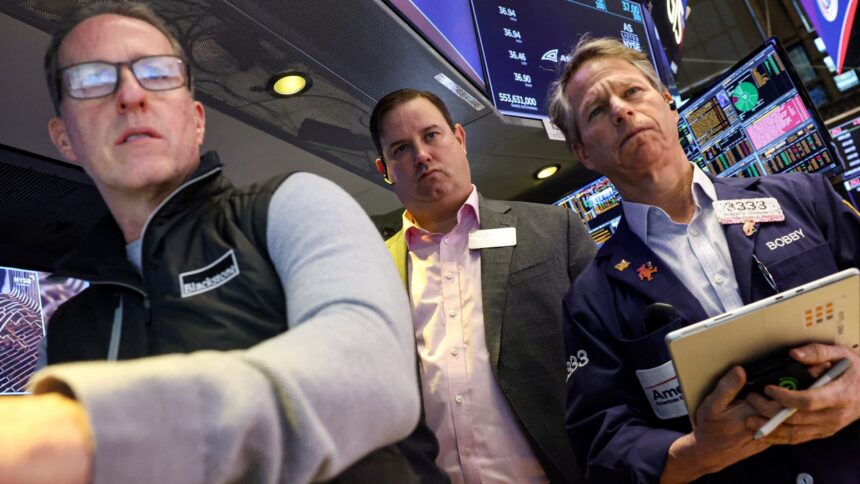 There's better way to beat S&P 500 than looking for homerun stocks