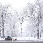 Up to a foot of snow possible in metro area Thursday