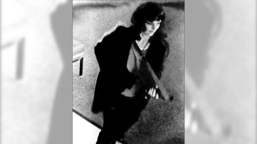 February 4, Heiress Patricia Hearst kidnapped