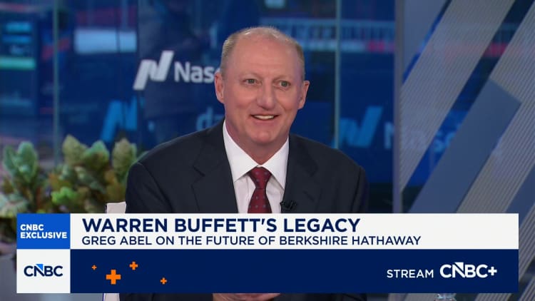 New Berkshire Hathaway CEO still talks with Warren Buffett nearly every day