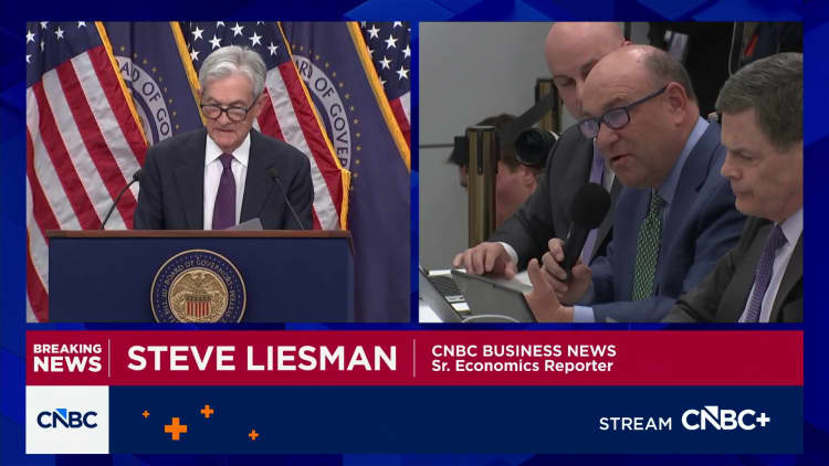 Jerome Powell says he will continue to serve as a Fed governor, calls Trump criticism 'unprecedented'