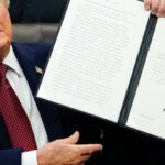 Jon Stewart Freaked Out By Trump's 'Weird' Oval Office Moment