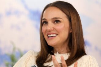 Natalie Portman Shares Pregnancy With French Music Producer