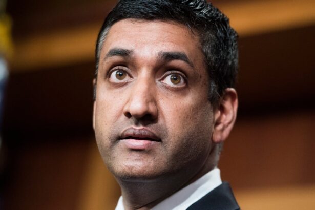 Ro Khanna Credits Tucker Carlson And Marjorie Taylor Greene With Pushing Trump's Ceasefire