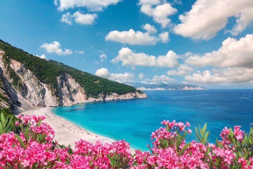 These Are The 2 Cheapest Islands To Visit In Greece & Have Beautiful Beaches