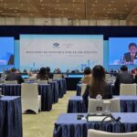 China calls for APEC cooperation as commerce minister skips opening