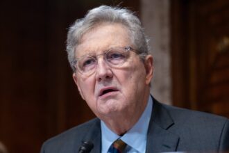 GOP Senator Rants About ‘Incompetent’ Foreign Leaders