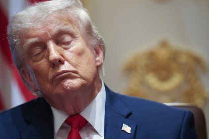 Latest White House Trump Photo Sparks Repeated Joke Online