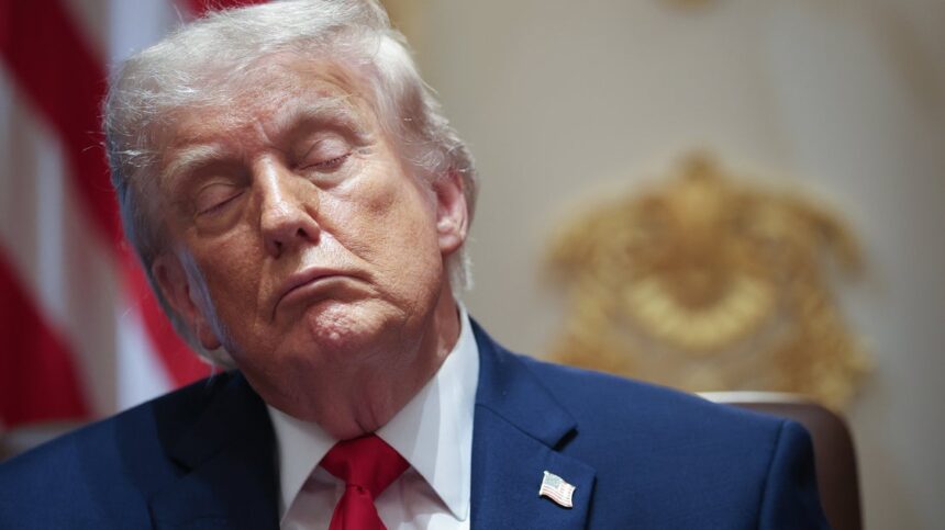 Latest White House Trump Photo Sparks Repeated Joke Online