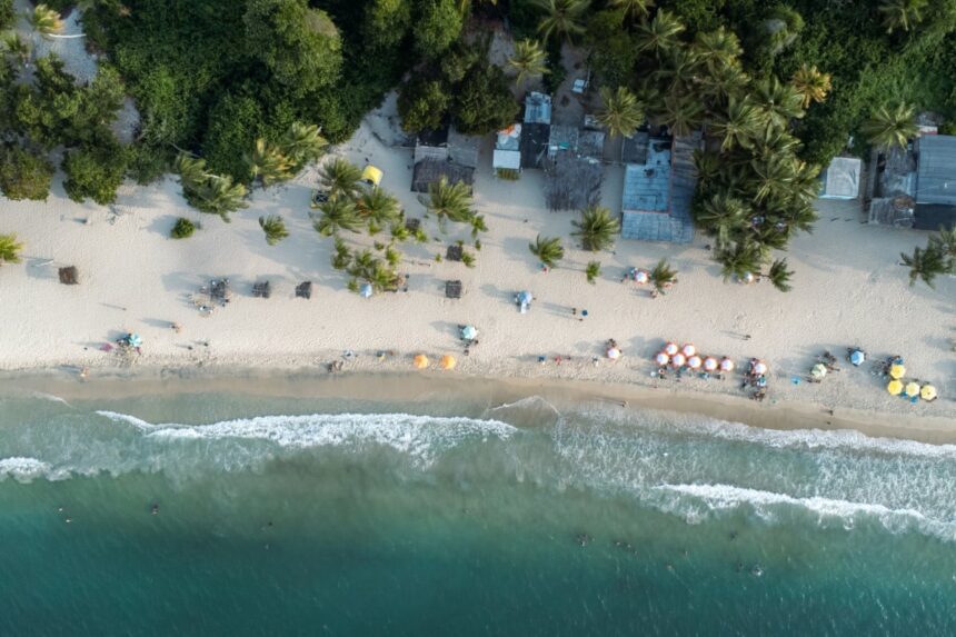 bahia de cata, aragua, venezuela