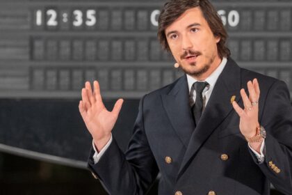 Your AI agent can now trade for you on Robinhood. And buy stuff with your credit card too