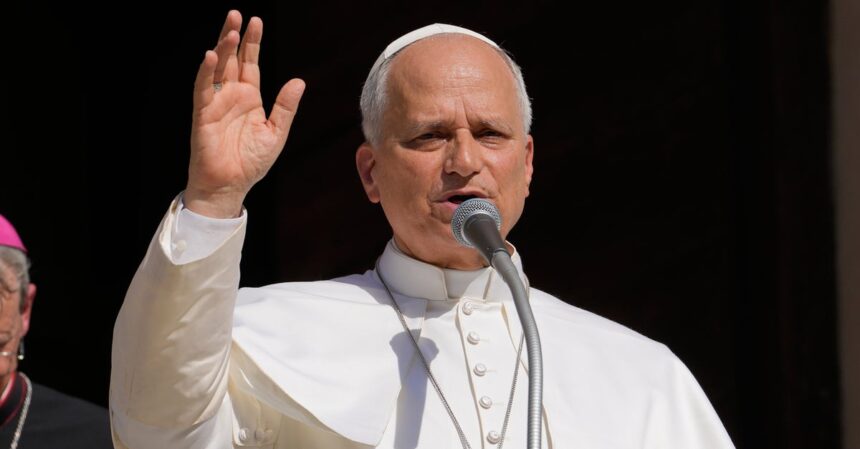 Former Chicago White Sox Catcher Gives World Series Ball To Pope