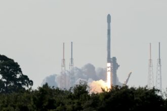 Kalshi traders say SpaceX won't get to Mars this decade