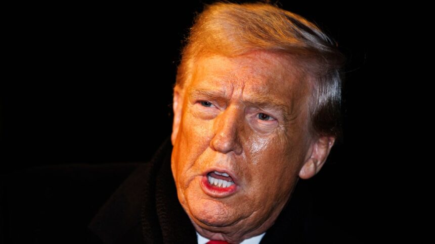 Trump Posts 3 Images In A Single Minute Just Before Midnight